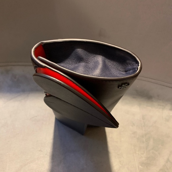 TORY BURCH navy red HEART ❤️CLUTCH NWT✨ - Picture 11 of 15